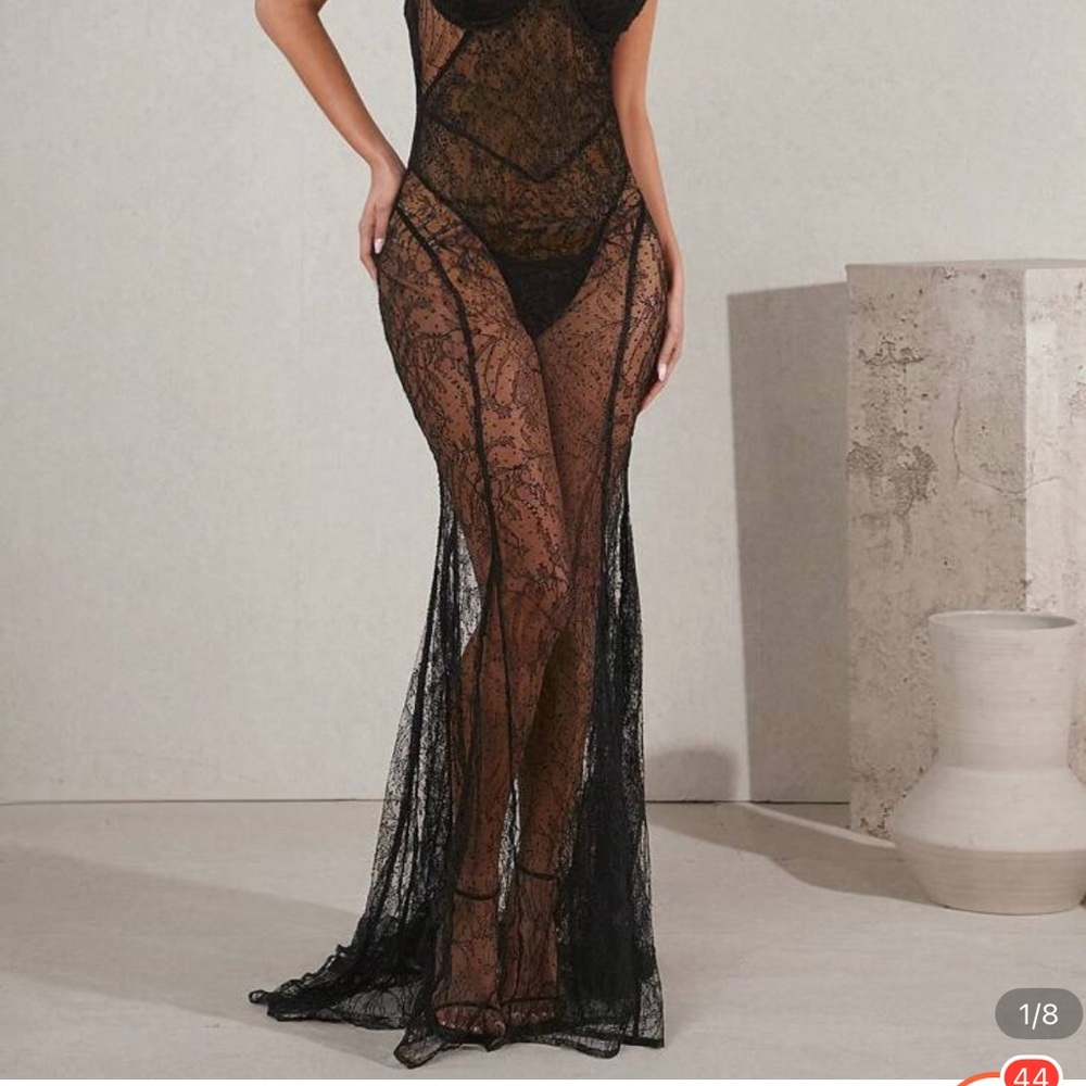 Elegant Black Lace Nightgown
